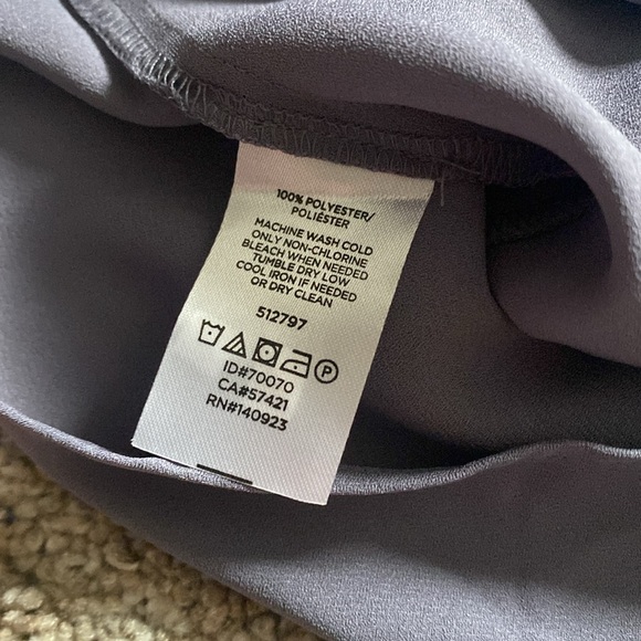 NWT Loft Polyester Blouse in Gray - Medium Petite - Picture 6 of 7